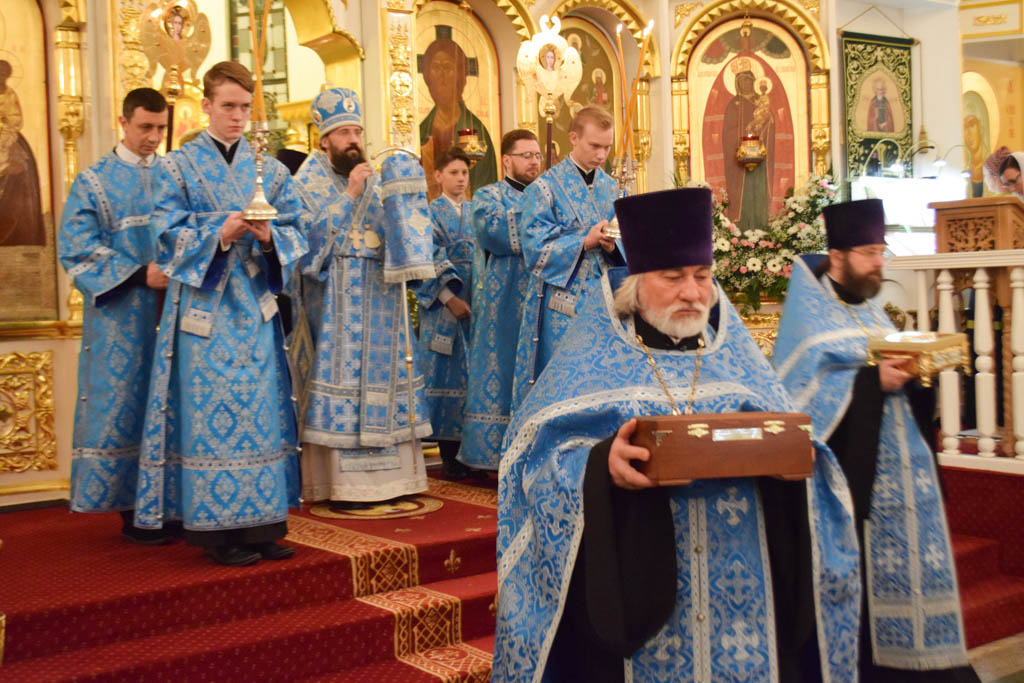 Храм Десногорск всех скорбящих священники